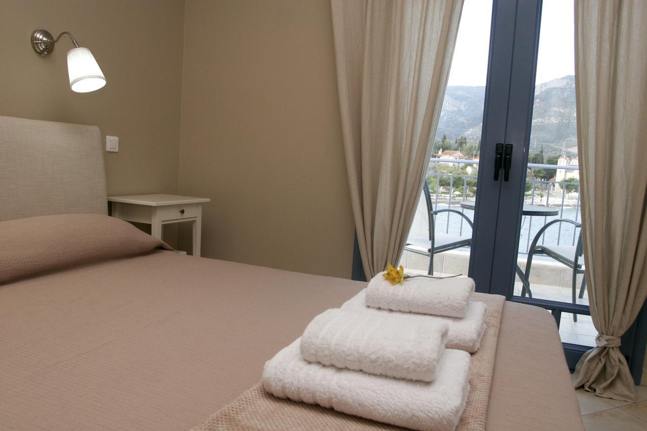 Boutique Hotel Iasmos Trizonia Exterior photo
