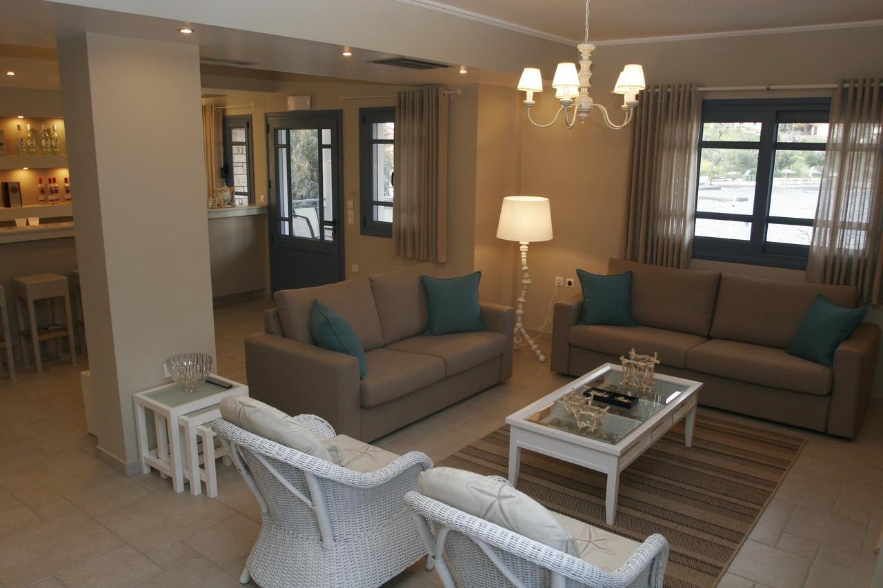 Boutique Hotel Iasmos Trizonia Exterior photo
